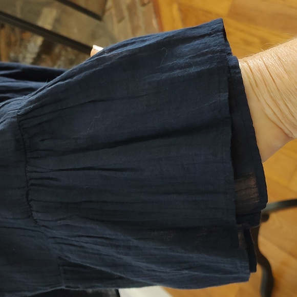 Crown & Ivy Curvy Cotton Gauze Embroidered Bell Sleeves Bohemian Blouse - Picture 4 of 9